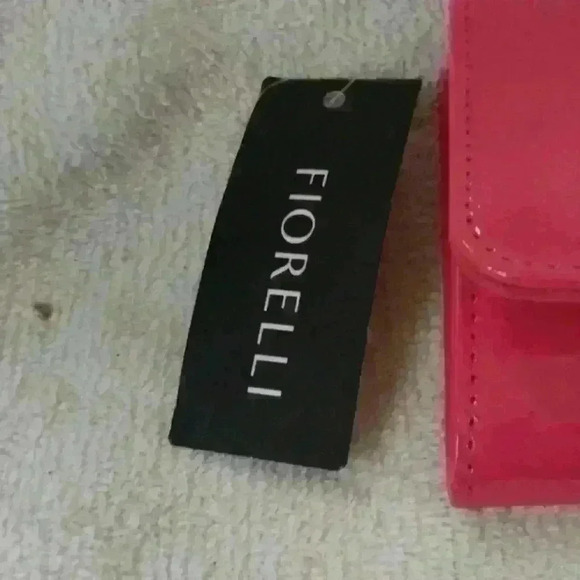 Fiorello Patented Leather wallet - Picture 7 of 7